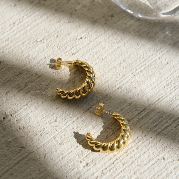 CLOSING SALE! 18K Gold Plated croissant medium Hoop Earrings - Picture 6 of 7